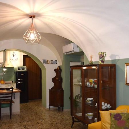 הוילה קטאניה Casa Famoso מראה חיצוני תמונה