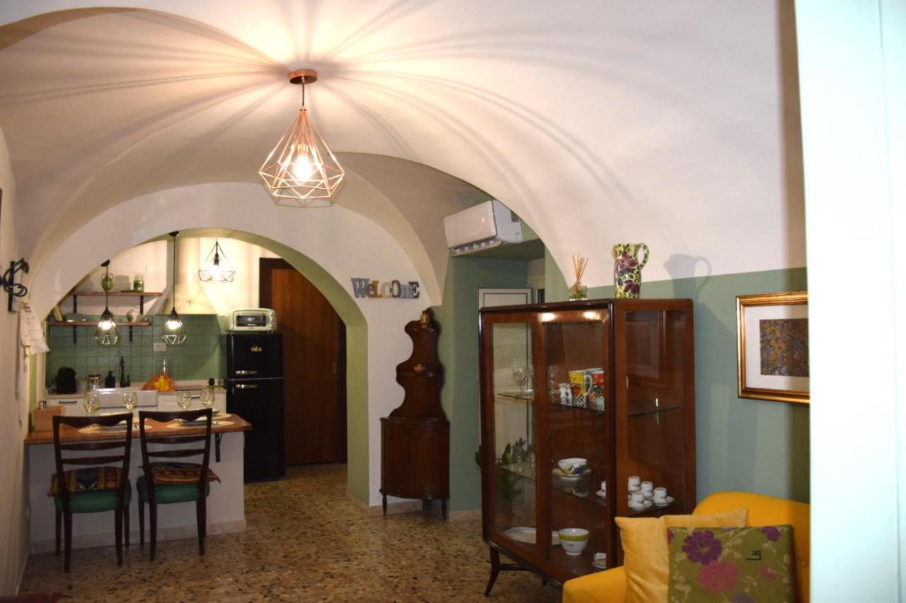 הוילה קטאניה Casa Famoso מראה חיצוני תמונה