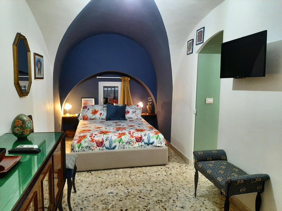 הוילה קטאניה Casa Famoso מראה חיצוני תמונה