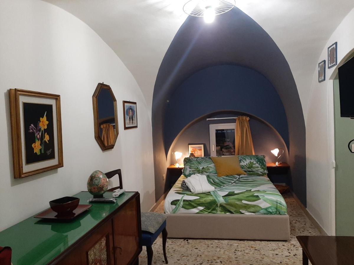 הוילה קטאניה Casa Famoso מראה חיצוני תמונה