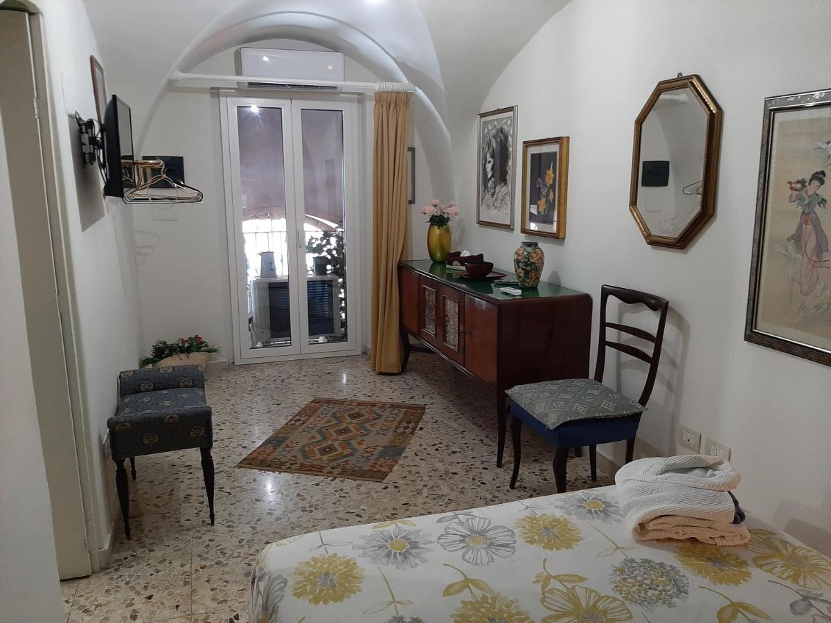 הוילה קטאניה Casa Famoso מראה חיצוני תמונה