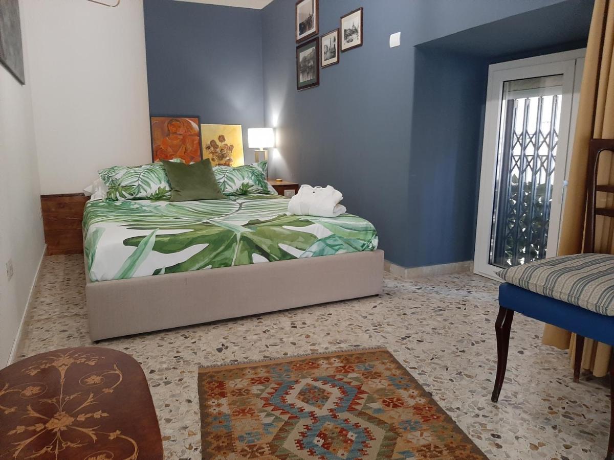 הוילה קטאניה Casa Famoso מראה חיצוני תמונה