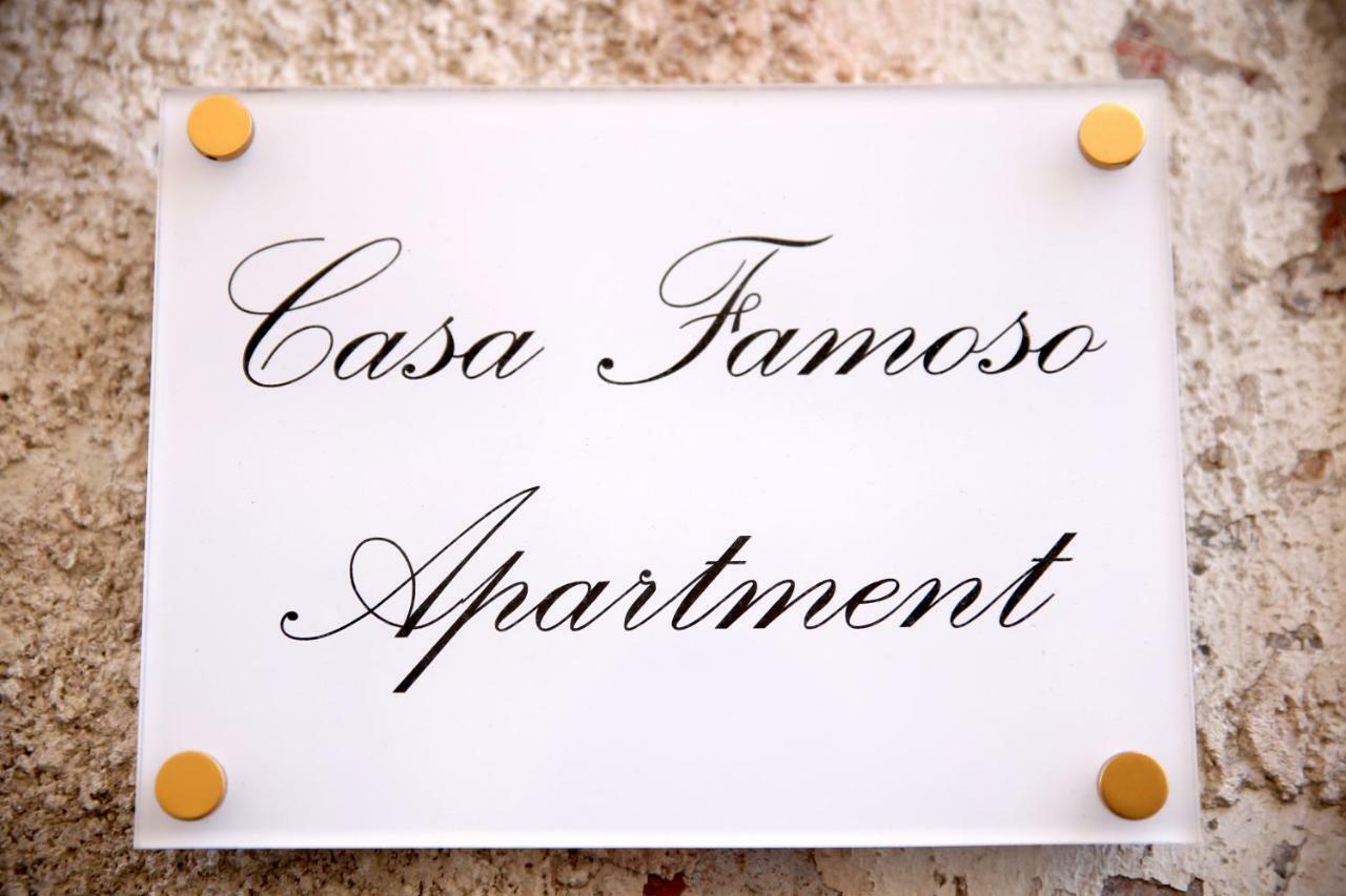 הוילה קטאניה Casa Famoso מראה חיצוני תמונה