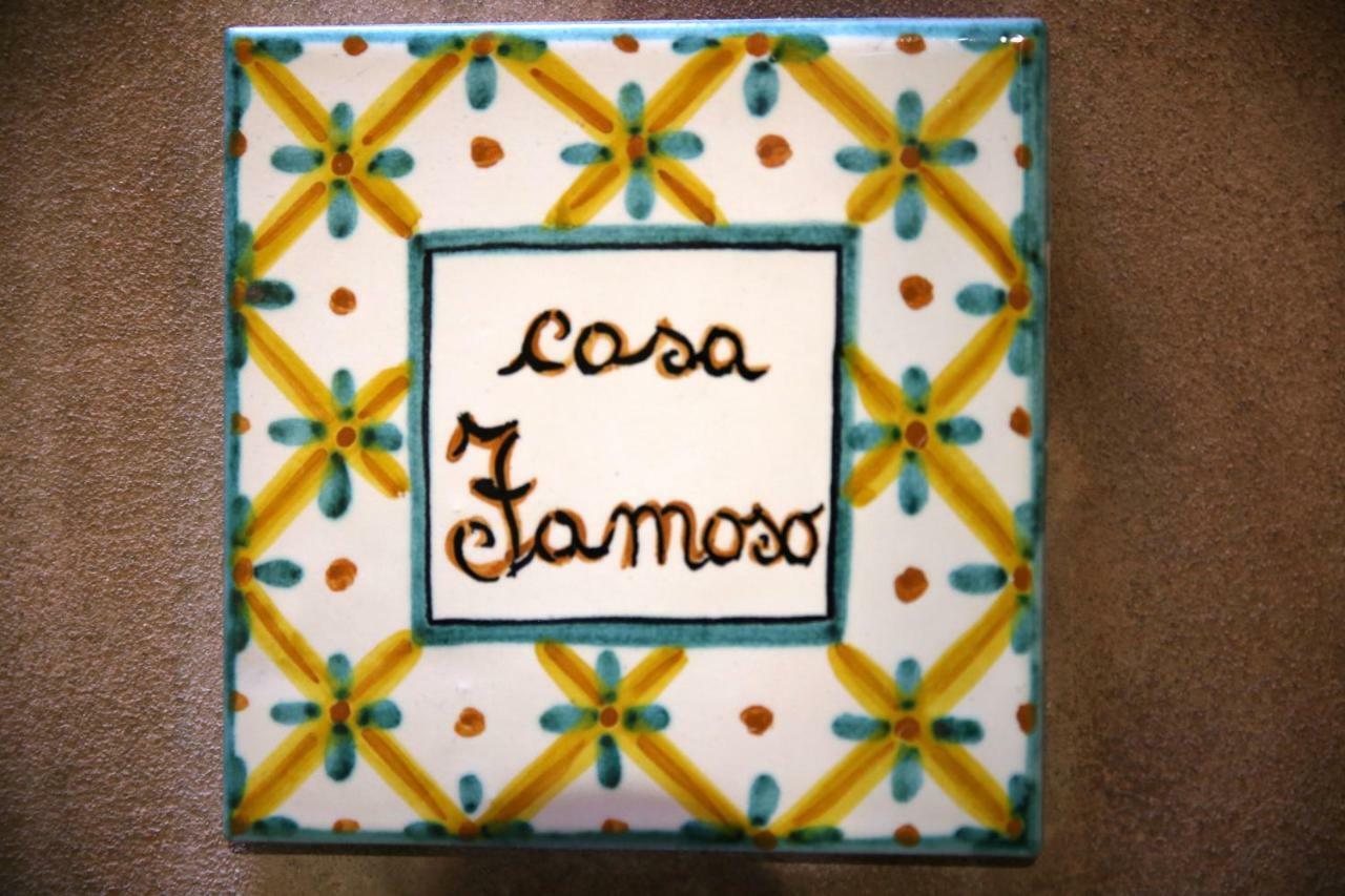 הוילה קטאניה Casa Famoso מראה חיצוני תמונה