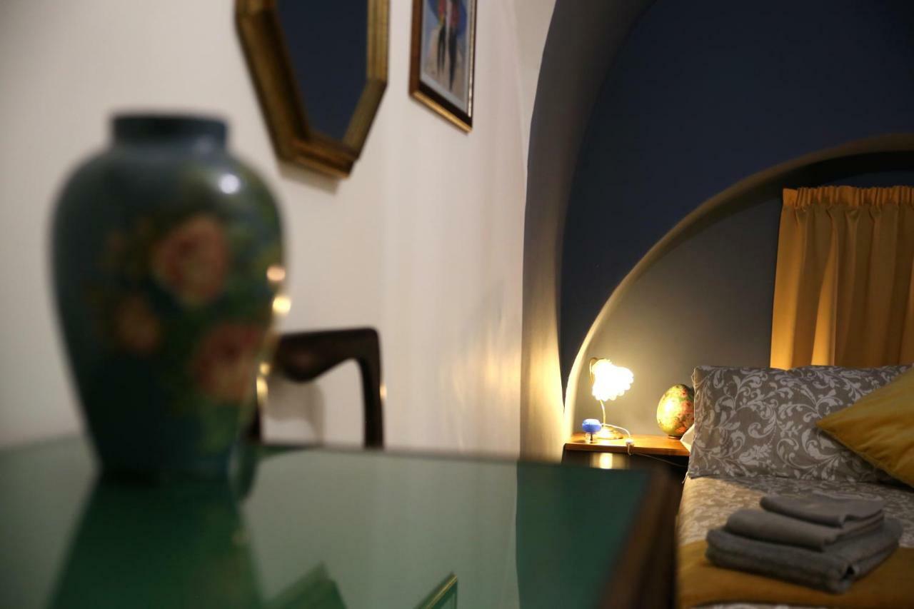 הוילה קטאניה Casa Famoso מראה חיצוני תמונה